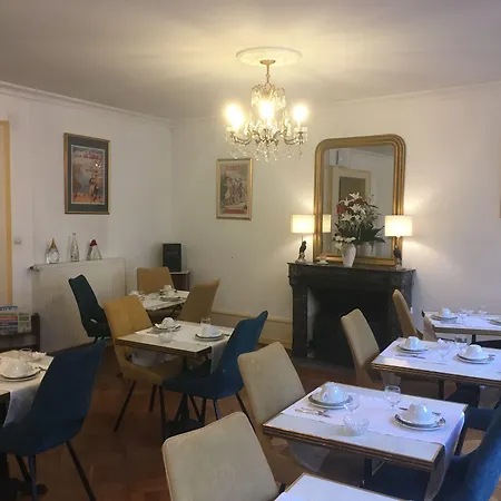 Restaurant Continental Hotel 2*