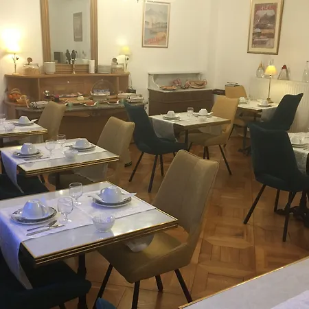 Hotel Restaurant Continental Évian-les-Bains