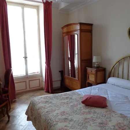 Hotel Restaurant Continental 2*